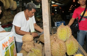 Davao = Durian. It's just wrong to skip it.